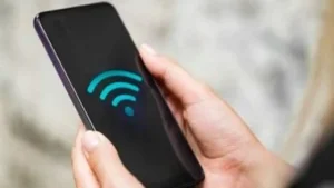 Wi-Fi 6E يعزز سرعة التصفح وجودة بث الفيديو عبر تحسين الاتصال اللاسلكي في الأجهزة الحديثة